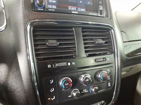 Used 2013 Dodge Grand Caravan SXT w/ Entertainment Group 1 image 17