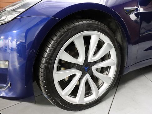 Used 2018 Tesla Model 3 Long Range image 7