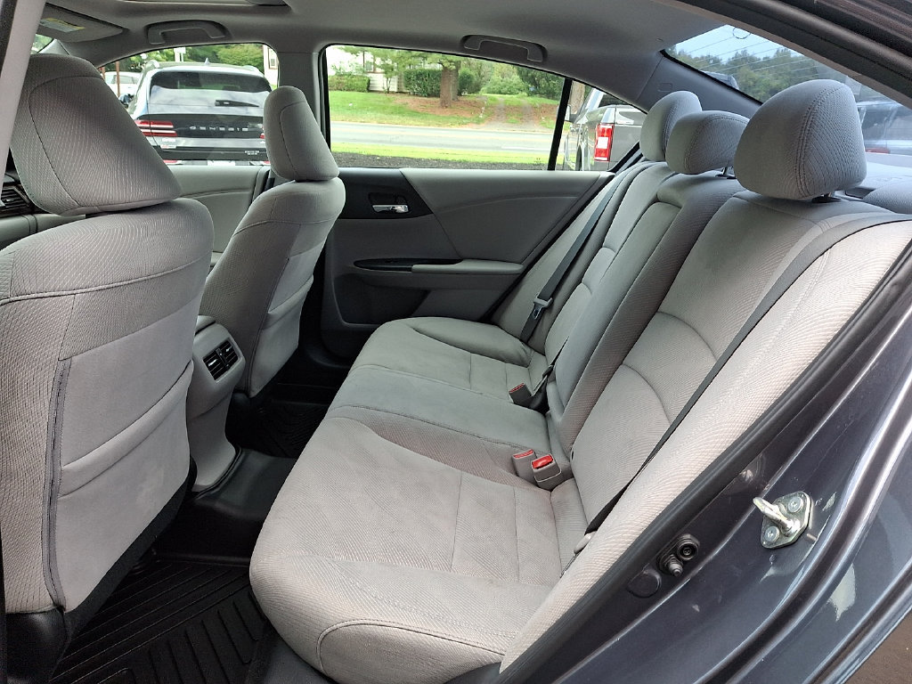 Used 2017 Honda Accord EX image 10