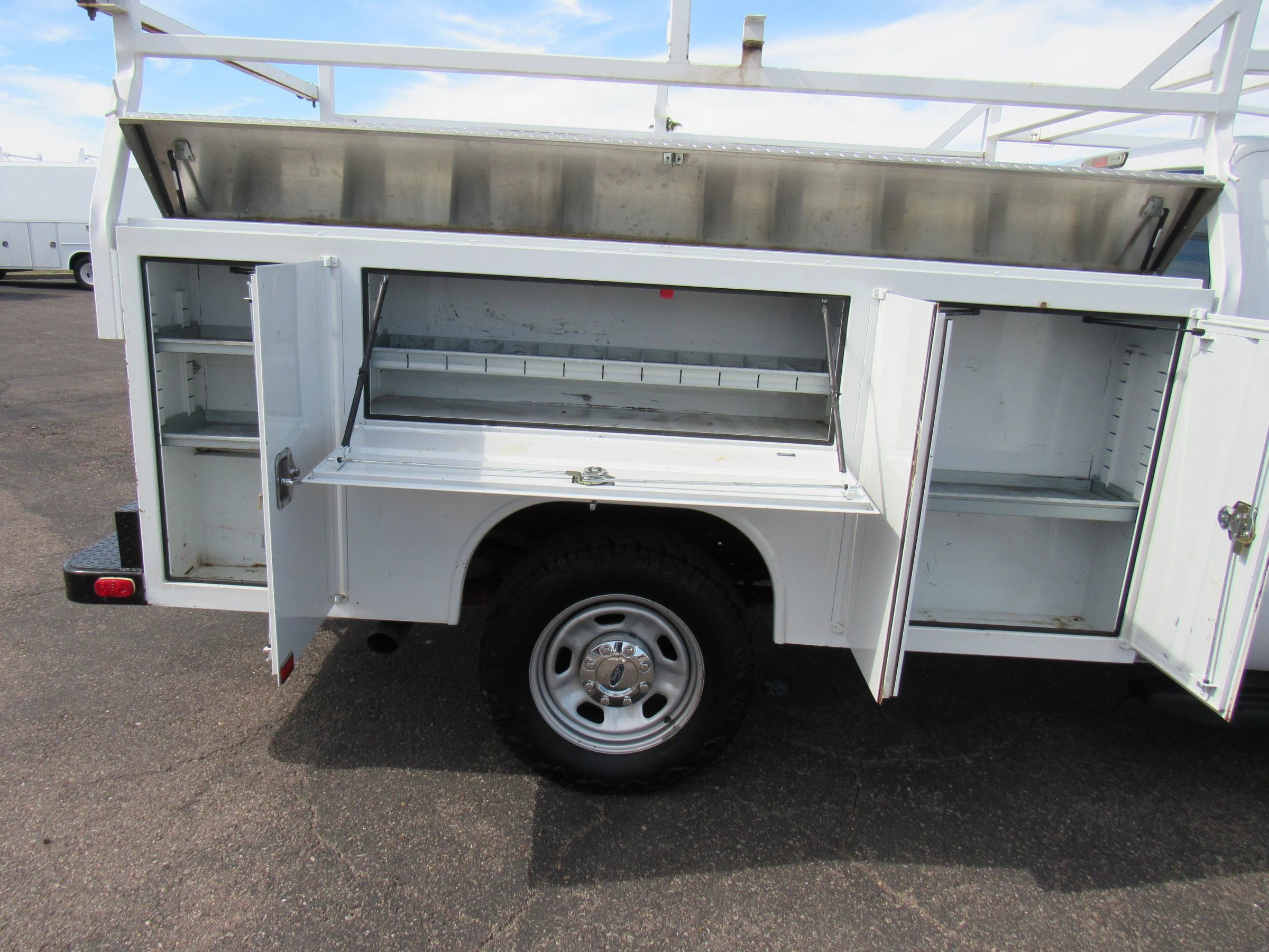 Used 2015 Ford F350 XL w/ Power Equipment Group RWD image 18