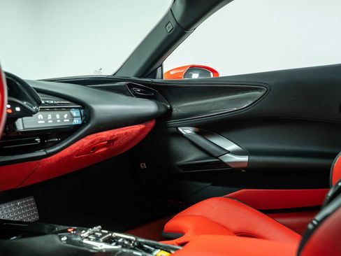 Used 2021 Ferrari SF90 Stradale image 25