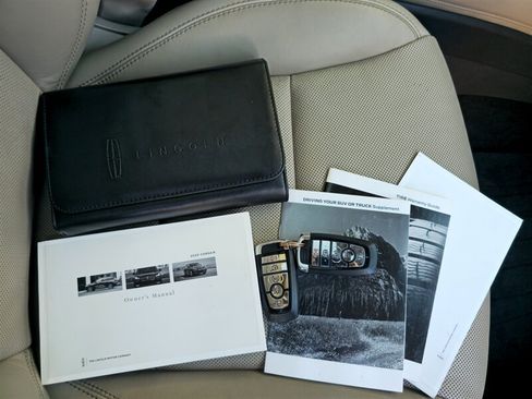 Used 2020 Lincoln Corsair Reserve w/ Equipment Group 201A FWD image 40