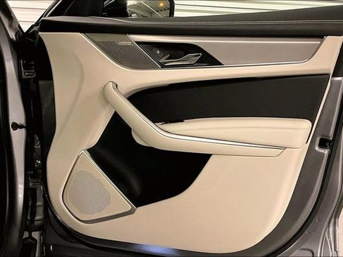 Certified 2025 Jaguar F-PACE R-Dynamic S image 27