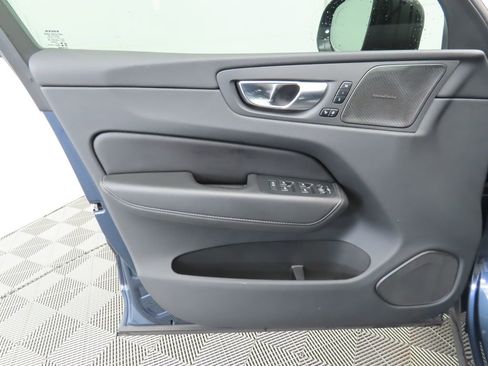 Used 2023 Volvo XC60 B5 Ultimate w/ Climate Package image 24