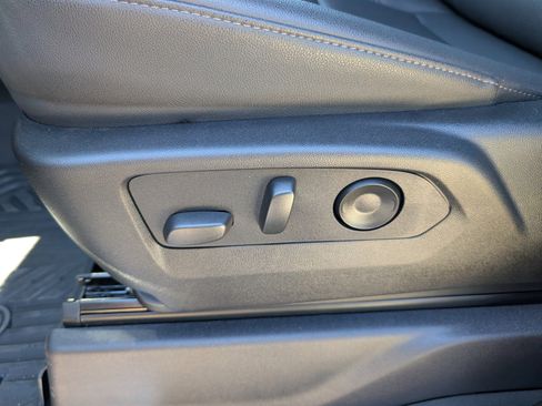 Used 2025 Chevrolet Silverado 1500 LTZ w/ LTZ Premium Package image 22