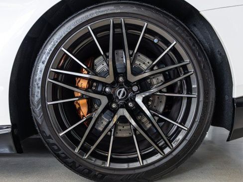 Used 2023 Nissan GT-R Premium w/ Premium Interior Package AWD/4WD image 46