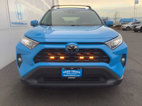 Used 2019 Toyota RAV4 XLE image 9