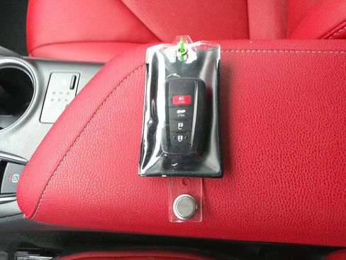 Used 2024 Toyota Camry XSE image 40