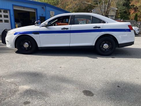 Used 2013 Ford Taurus Police Interceptor AWD image 2