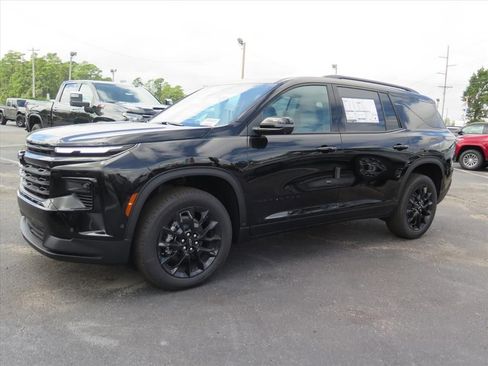 New 2026 Chevrolet Traverse LT w/ Enhanced Driving Package image 8