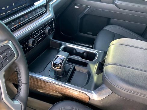 Used 2023 Chevrolet Silverado 1500 RST image 16