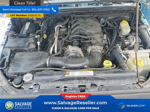 Used 2012 Jeep Wrangler Unlimited Sahara AWD/4WD image 15