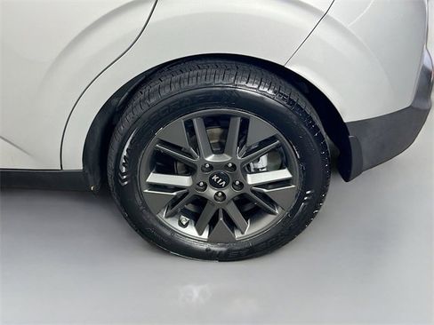 Used 2020 Kia Soul EX image 25