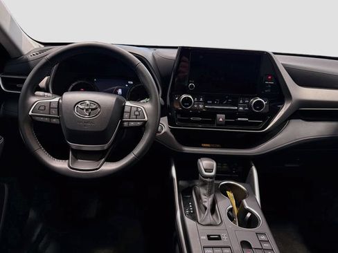 Certified 2026 Toyota Highlander XLE AWD/4WD image 21