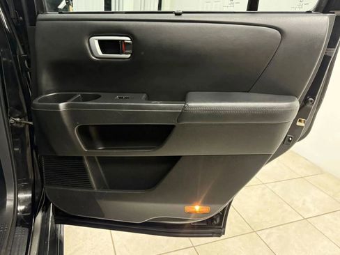 Used 2010 Honda Pilot Touring image 23