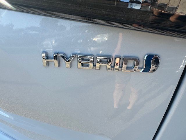 Used 2023 Toyota Highlander XLE AWD/4WD image 9