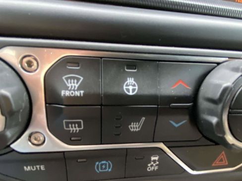 Certified 2023 Jeep Wrangler Sahara w/ Cold Weather Group image 38