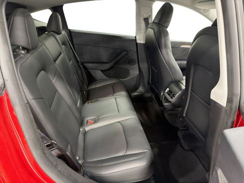 Certified 2023 Tesla Model Y Long Range AWD/4WD image 11