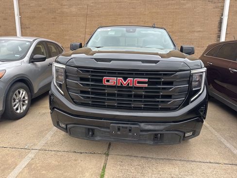 Used 2022 GMC Sierra 1500 Elevation w/ Preferred Package image 4