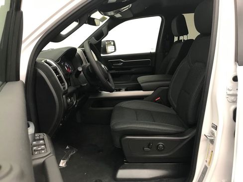 New 2026 RAM 1500 4x4 Crew Cab image 12