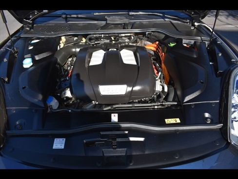 Used 2017 Porsche Cayenne S w/ Premium Package image 42