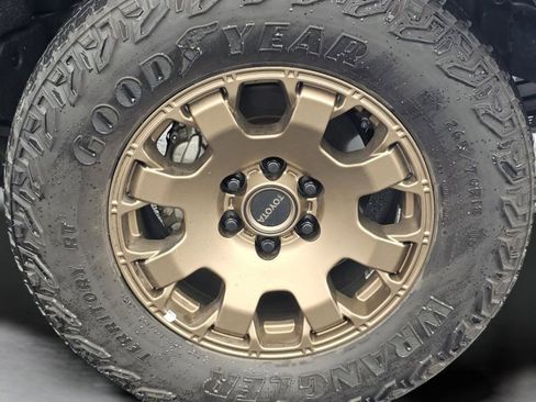 Certified 2024 Toyota Tacoma Trailhunter image 19