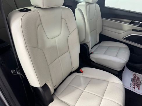 Used 2022 Kia Telluride EX w/ EX Premium Package image 40