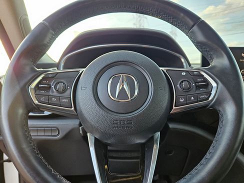 Used 2022 Acura MDX FWD image 11