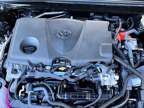 Used 2025 Toyota Camry XSE FWD image 33