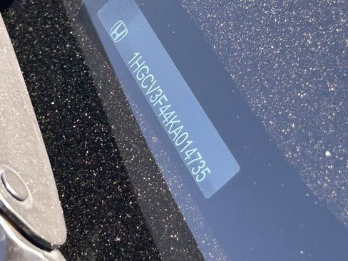 Used 2019 Honda Accord EX image 34