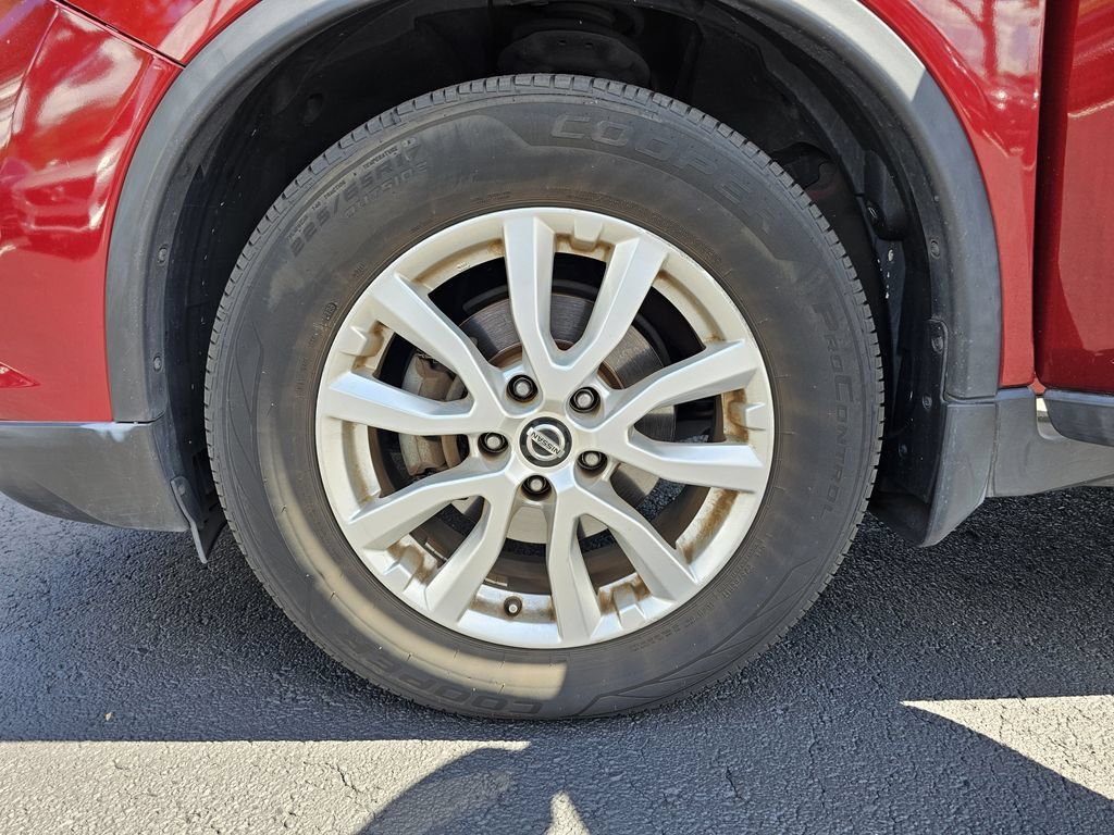 Used 2019 Nissan Rogue SV FWD image 29