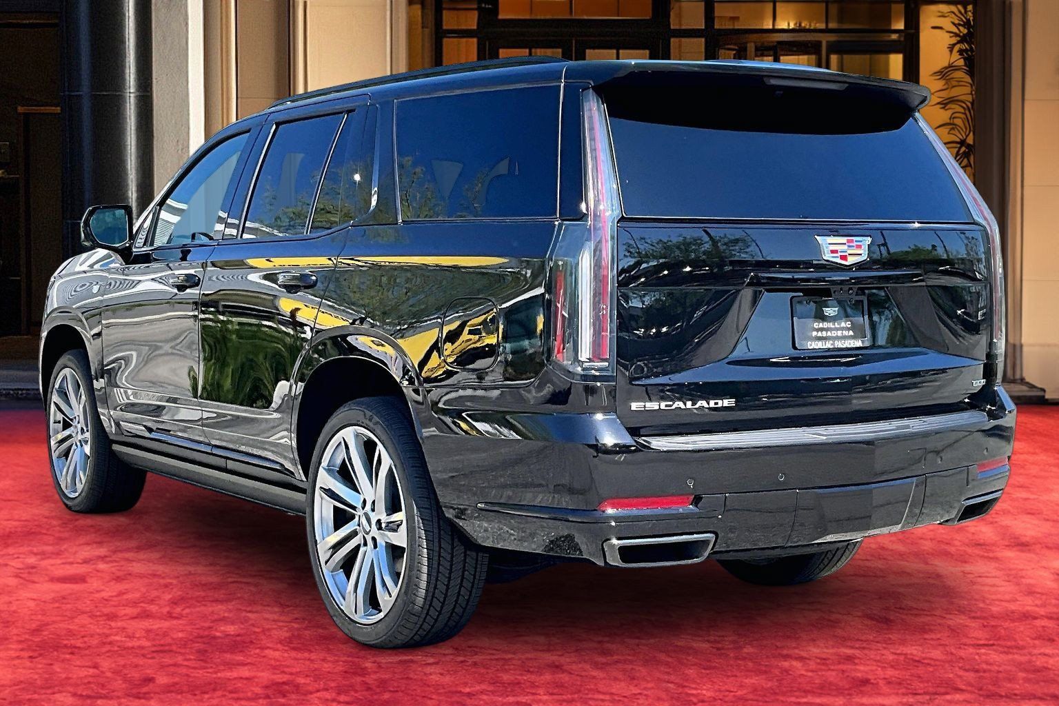 New 2026 Cadillac Escalade Platinum Sport AWD/4WD image 4