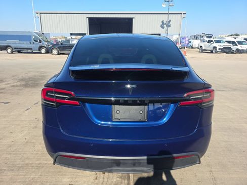 Used 2022 Tesla Model X AWD/4WD image 4