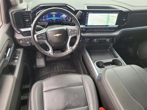 Certified 2025 Chevrolet Silverado 2500 LTZ w/ LTZ Convenience Package image 15