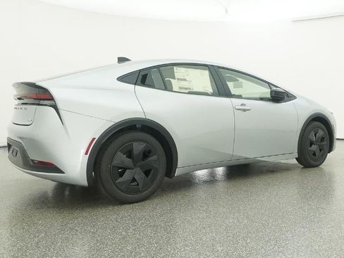 New 2026 Toyota Prius LE image 25