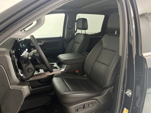 Used 2025 Chevrolet Silverado 1500 LTZ w/ Technology Package AWD/4WD image 17