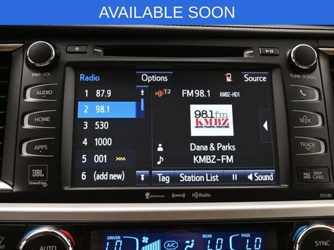 Used 2017 Toyota Highlander Limited Platinum AWD/4WD image 21