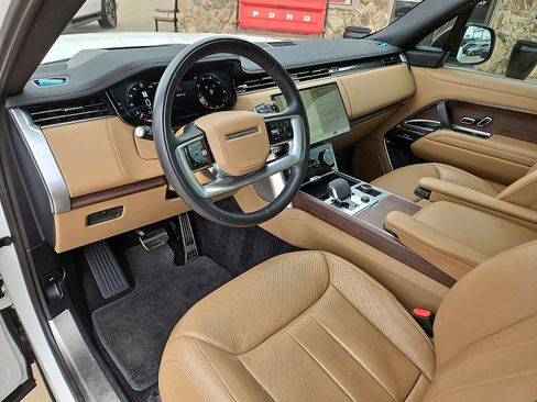 Used 2023 Land Rover Range Rover SE AWD/4WD image 13