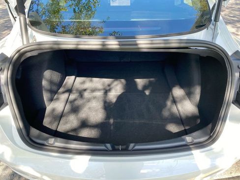 Used 2023 Tesla Model 3 Standard Range image 10