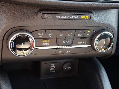 Used 2025 Ford Escape ST-Line AWD/4WD image 15