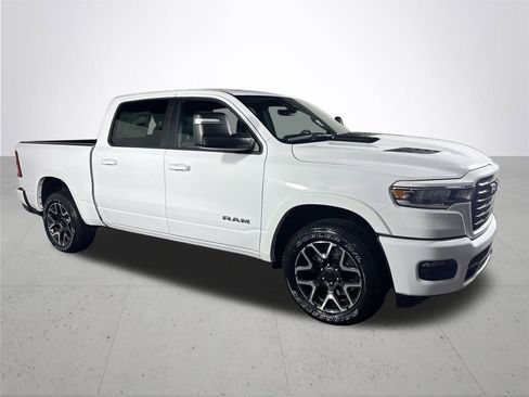 New 2026 RAM 1500 Laramie w/ Sport Appearance Package AWD/4WD image 4
