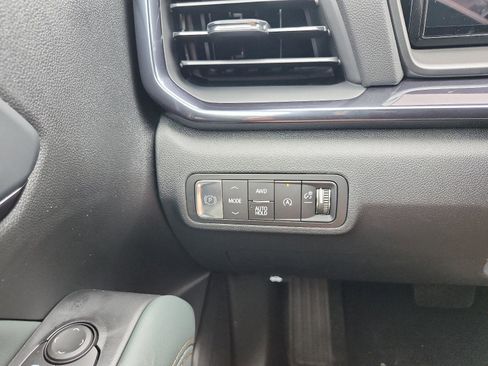 New 2026 GMC Terrain AT4 w/ Convenience Package III image 17