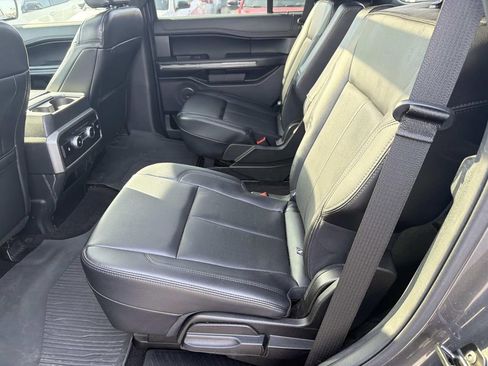 Used 2021 Ford Expedition XLT image 16