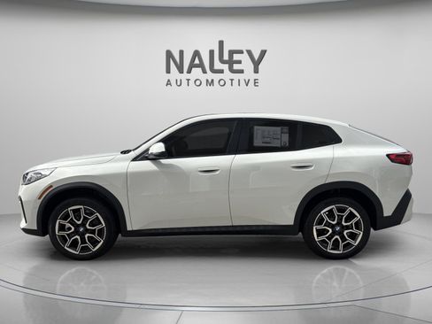 New 2026 BMW X2 xDrive28i w/ Technology Package image 2