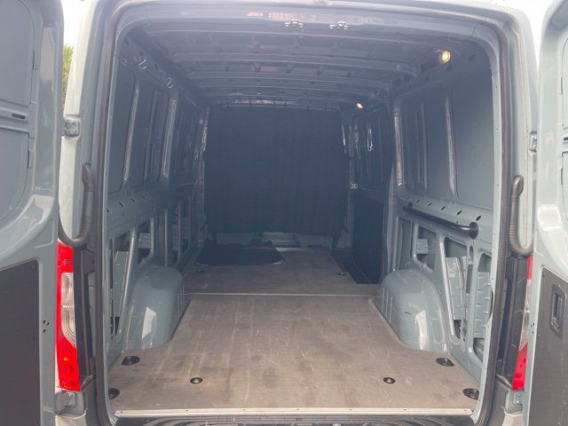 Used 2023 Mercedes-Benz Sprinter 2500 image 4