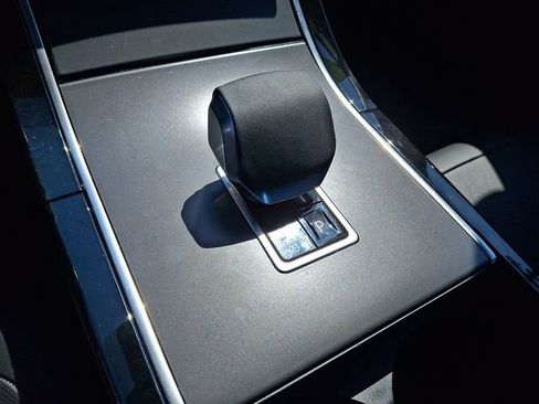 Used 2025 Land Rover Range Rover Velar Dynamic SE AWD/4WD image 15