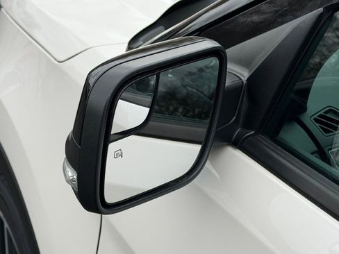 Used 2017 Ford Explorer Sport image 10