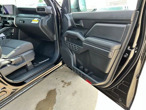 New 2026 Toyota Tacoma SR AWD/4WD image 21