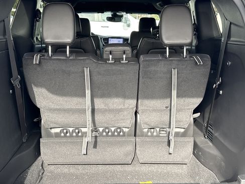 New 2026 Chrysler Pacifica Select image 31