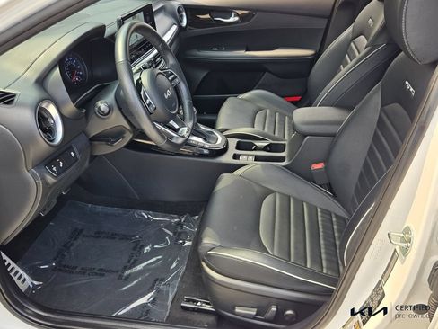 Certified 2023 Kia Forte GT-Line w/ GT-Line Premium Package FWD image 10